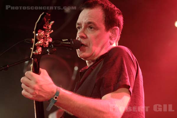 THE WEDDING PRESENT - 2013-10-12 - PARIS - La Maroquinerie - 